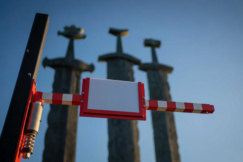 Porte-panneau pour portillon de sécurité
