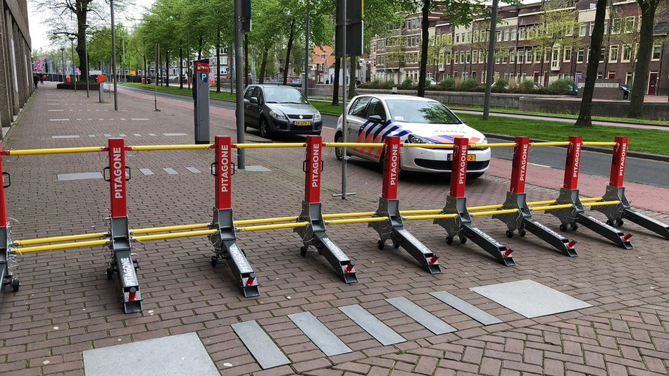 Barrière mobile anti-terroriste pour véhicules -F11- (certifiée HVM)