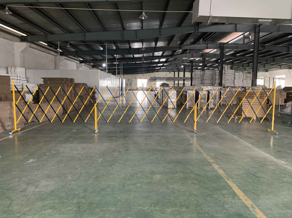 FlexiBarrier - Barrière extensible XXL - sur roues (6,7 x 1,2 m)