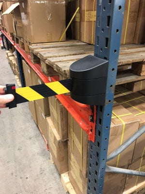 Support mural FlexiBarrier - Magnétique - (sangle de 4,5 ou 10,0 mètres)