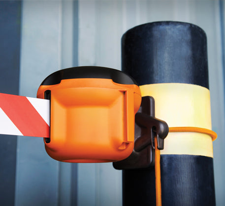 Système de barrière -Skipper Mini- longueur de sangle rétractable 9 m, rouge blanc